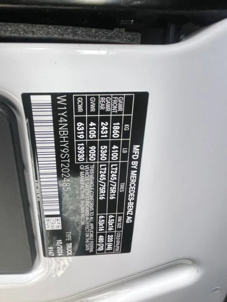 Used 2025 White Mercedes-Benz Cargo 144 WB image 35