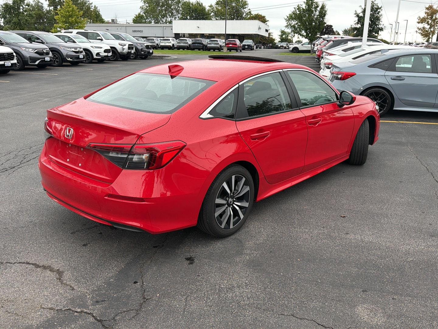 Used 2024 Rallye Red Honda EX image 7
