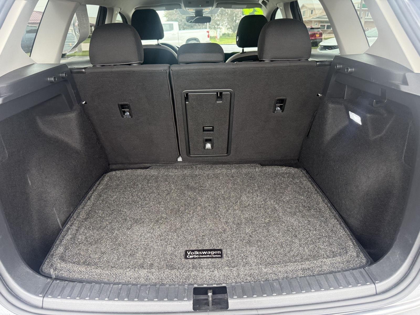 Used 2024 Pyrite Silver Metallic Volkswagen S image 4