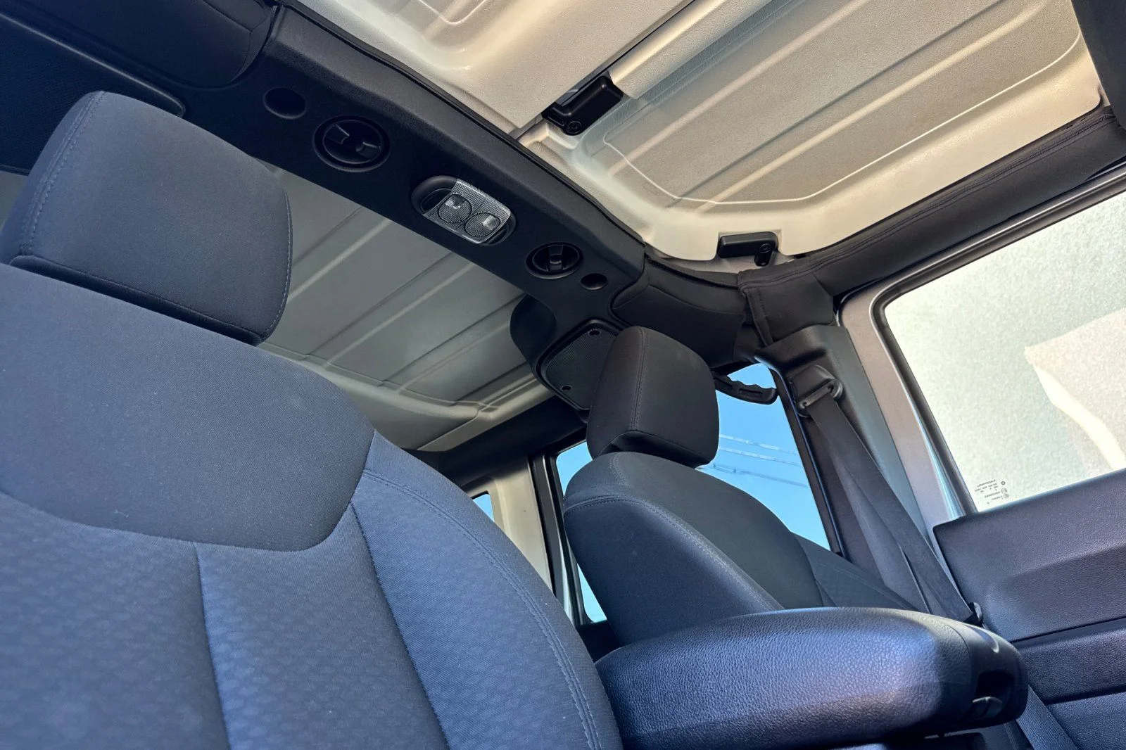 Used 2016 Billet Silver Metallic Clearcoat Jeep Unlimited Sport image 20