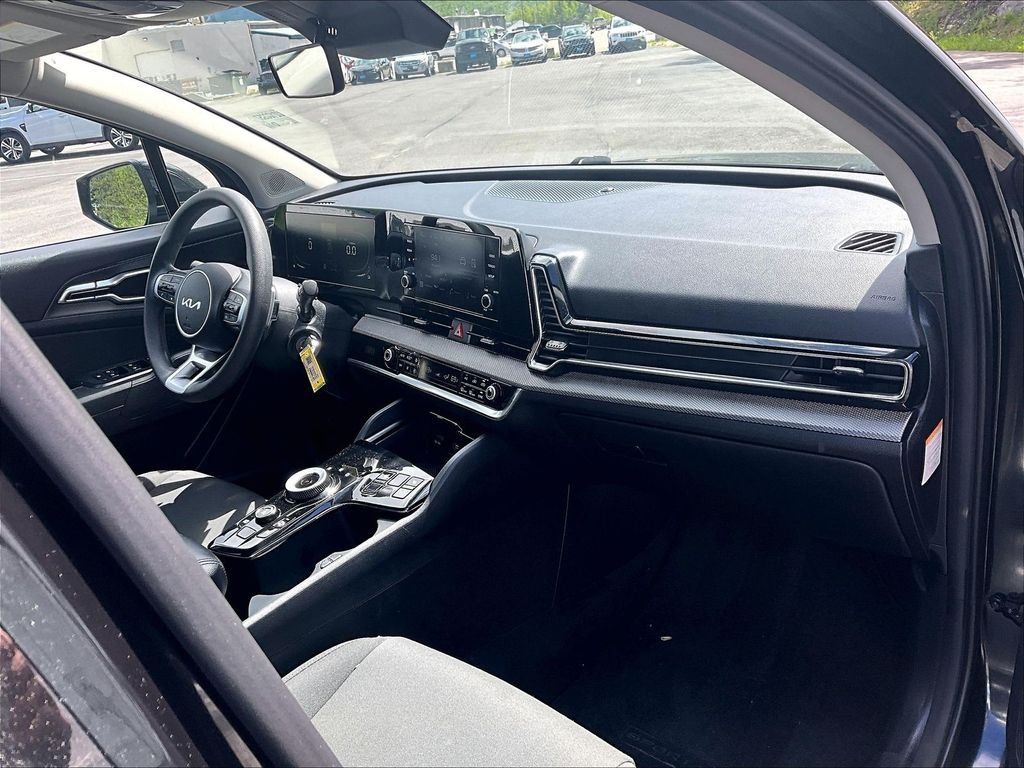 Used 2023 Fusion Black Kia LX image 14