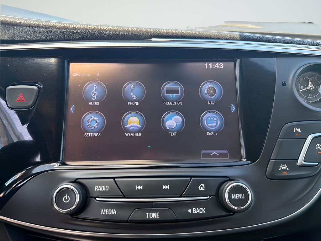 Used 2020 Black Buick Premium I image 33