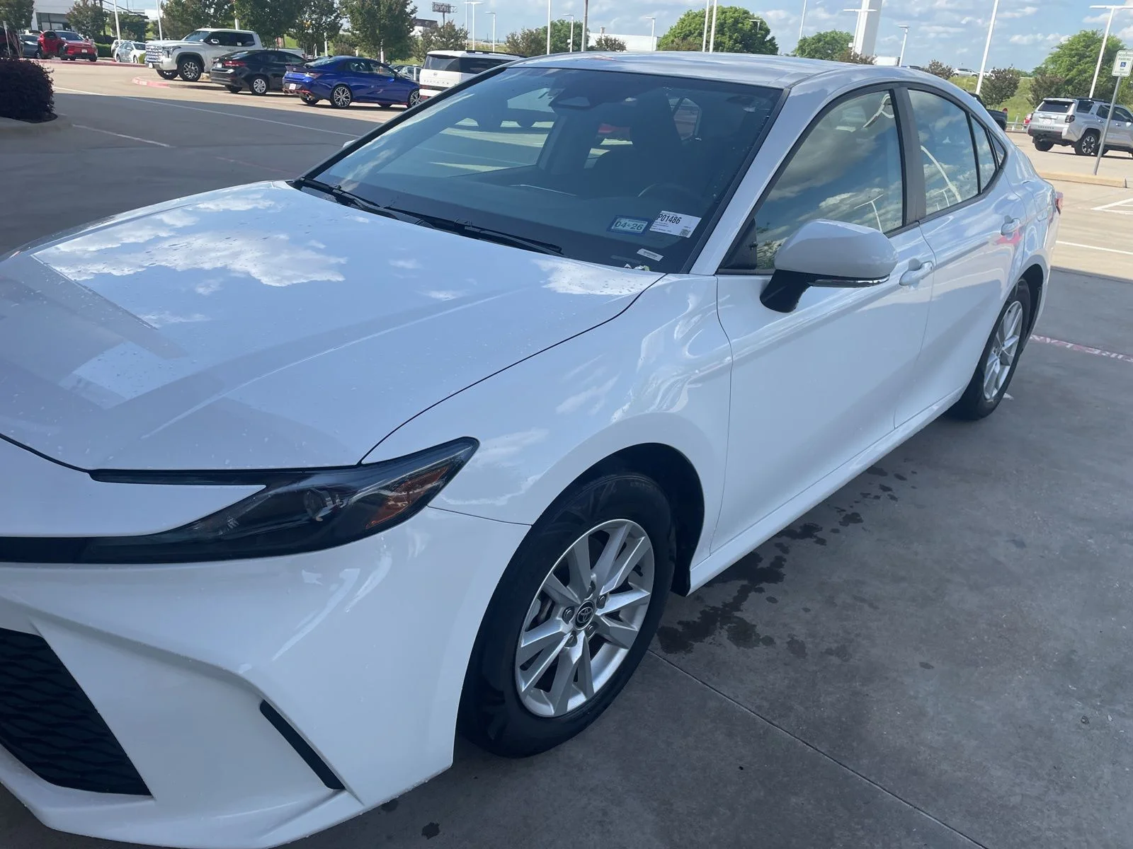 Used 2025 White Toyota LE image 25