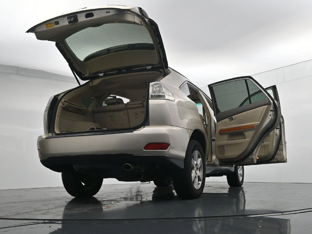 Used 2008  Lexus 350 image 30