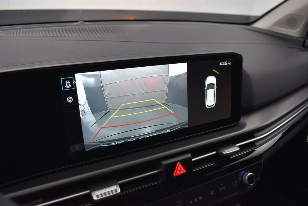 New 2026 Glacial White Pearl Kia EX image 11