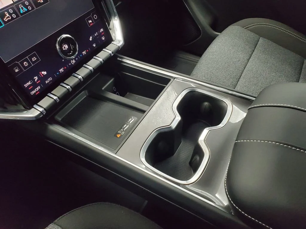 New 2026 Ebony Twilight Metallic GMC Elevation image 25
