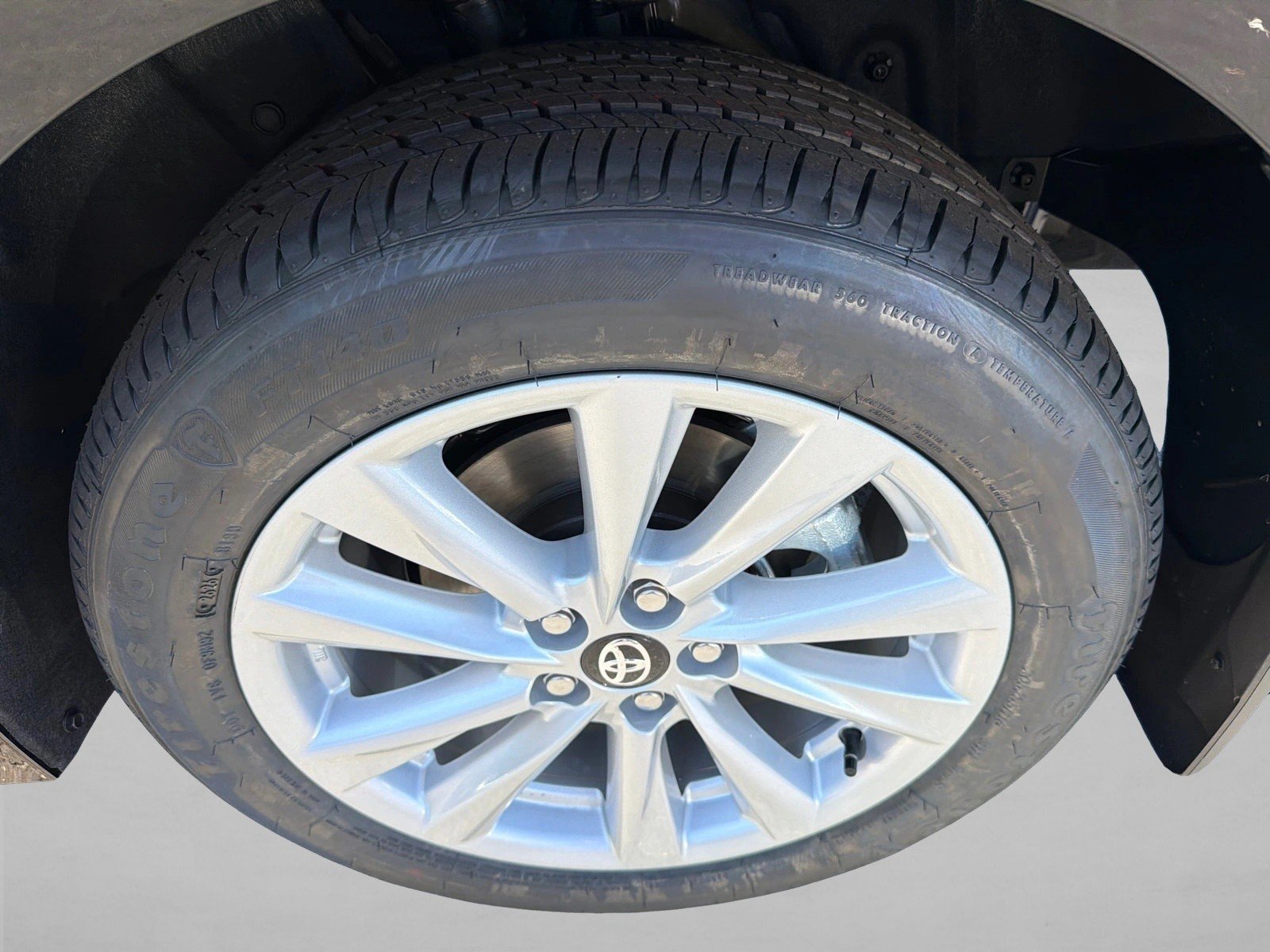 New 2027 Inked Toyota LE image 19