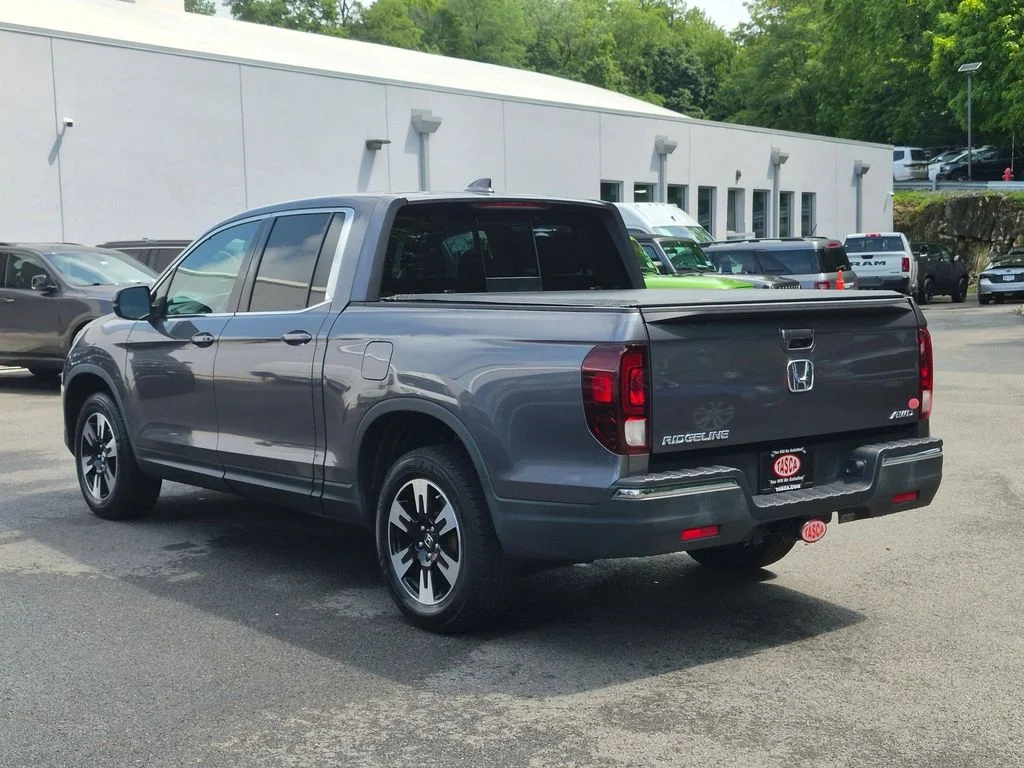 Used 2020  Honda RTL image 3