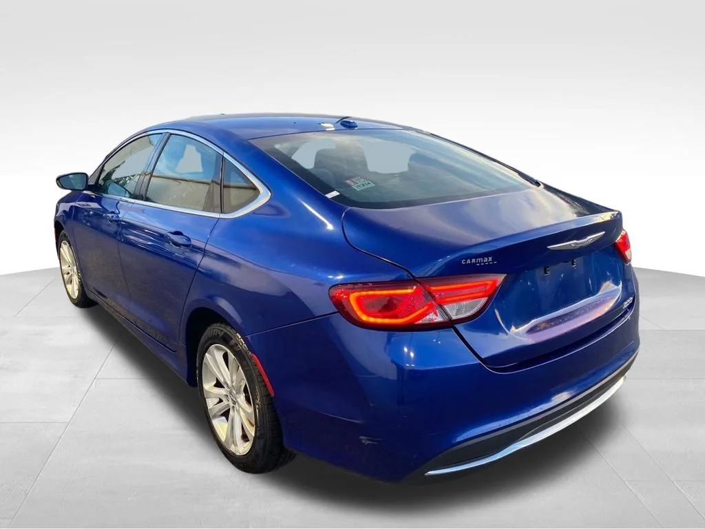 Used 2015 Blue Chrysler Limited image 23