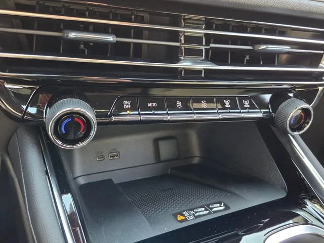 2026 Chevrolet Traverse LT - Photo 28