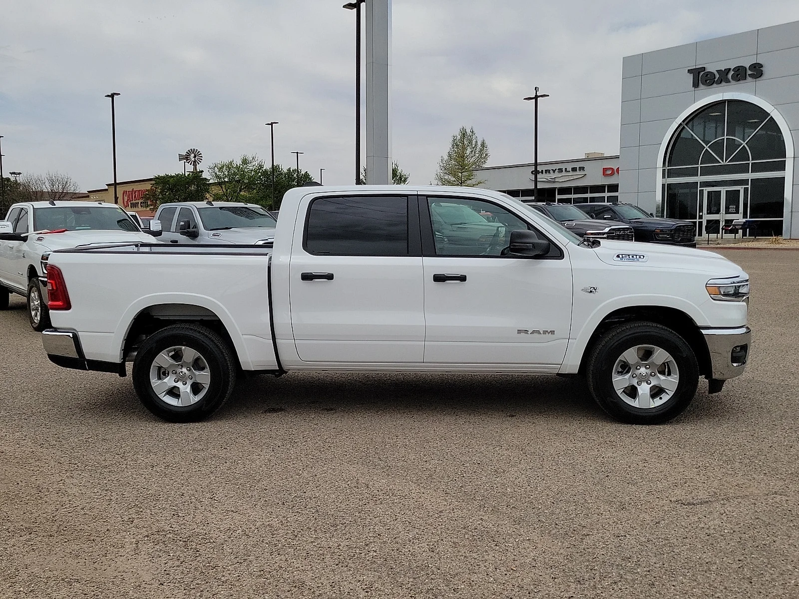 New 2026 PW7 Bright Whit Ram LONE STAR CREW CAB 4X4 5