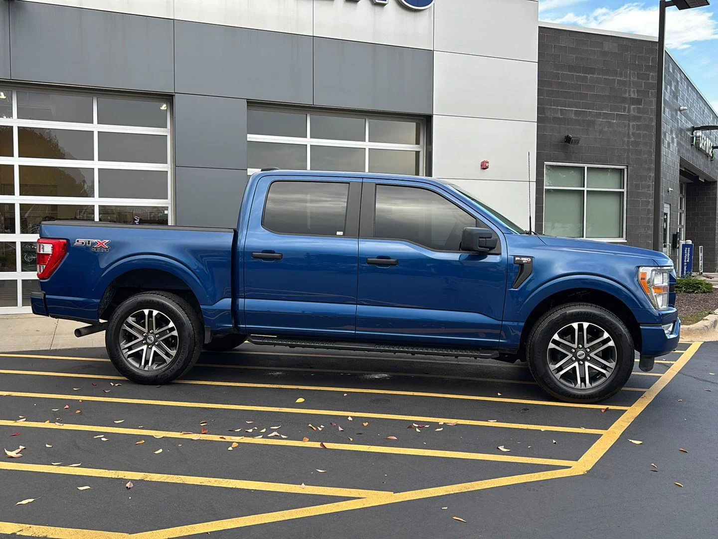 Certified Used 2022 Atlas Blue Ford XL image 5