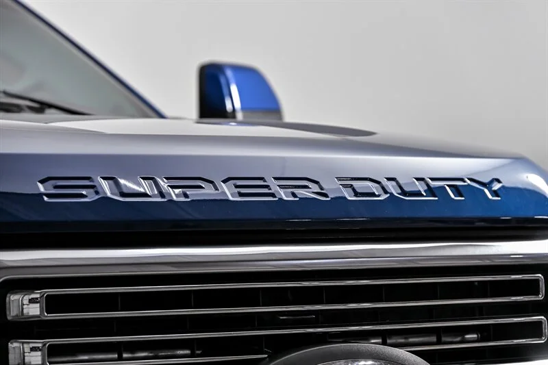 Used 2022 Atlas Blue Ford XL image 5