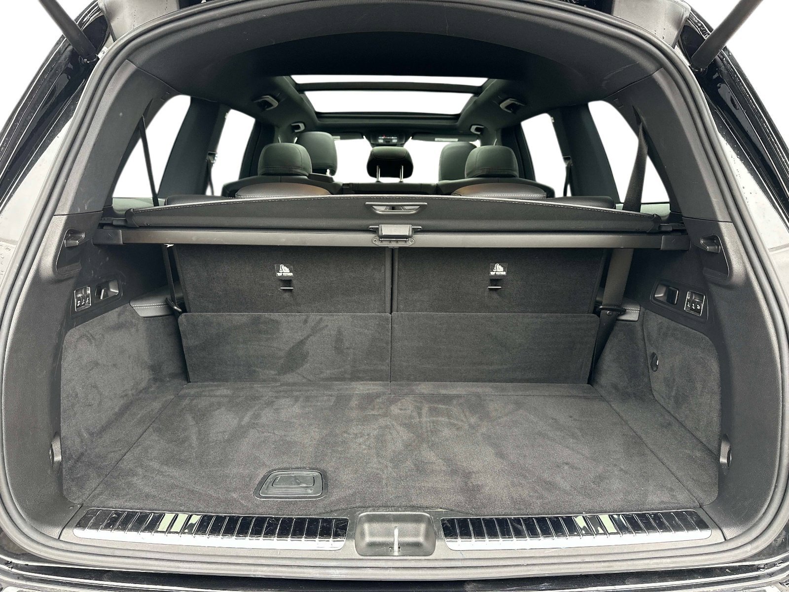 Certified Used 2025 Black Mercedes-Benz GLS 450 image 9