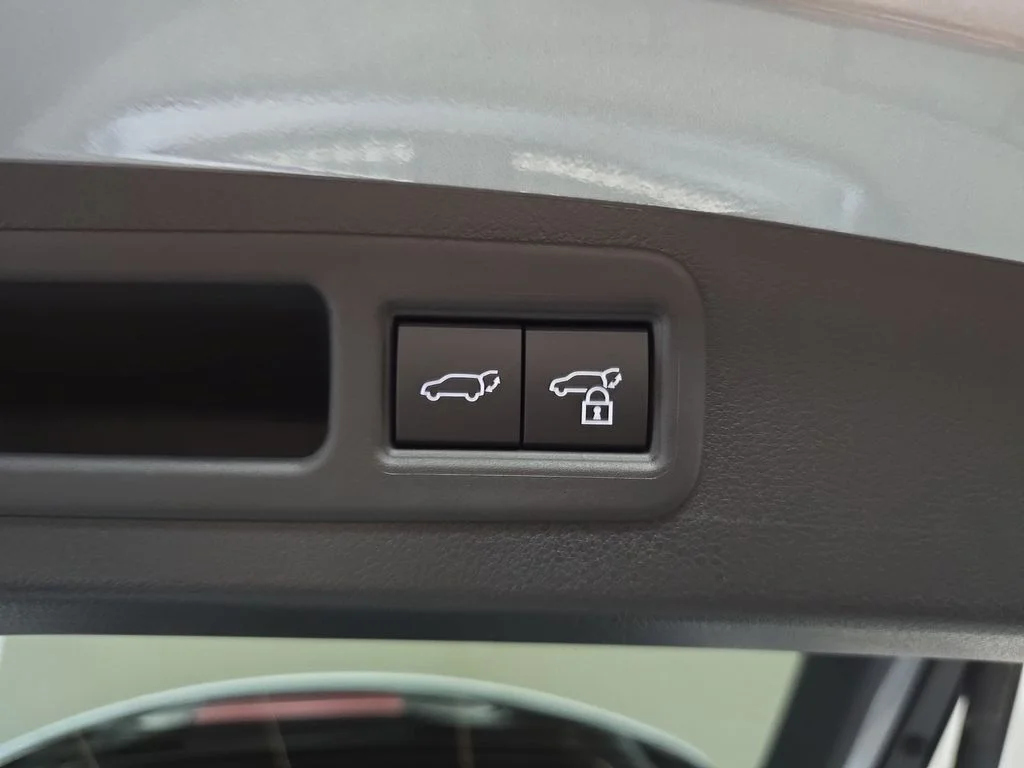 New 2026 Iridium Lexus PREMIUM PLUS image 13