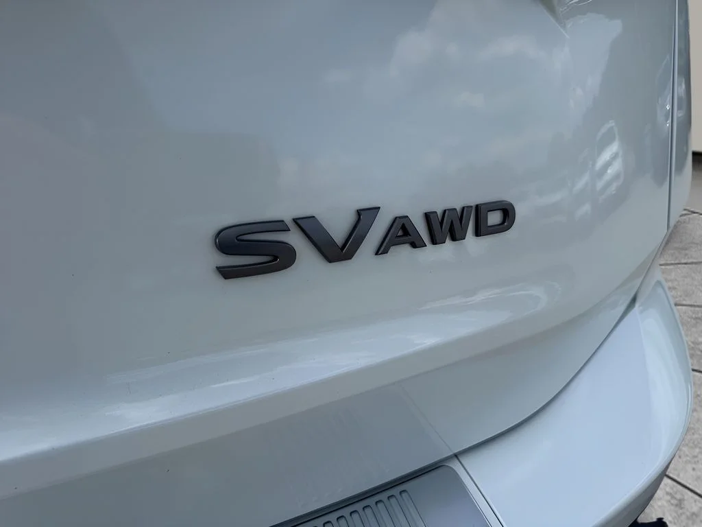 Used 2024 White Nissan SV image 32