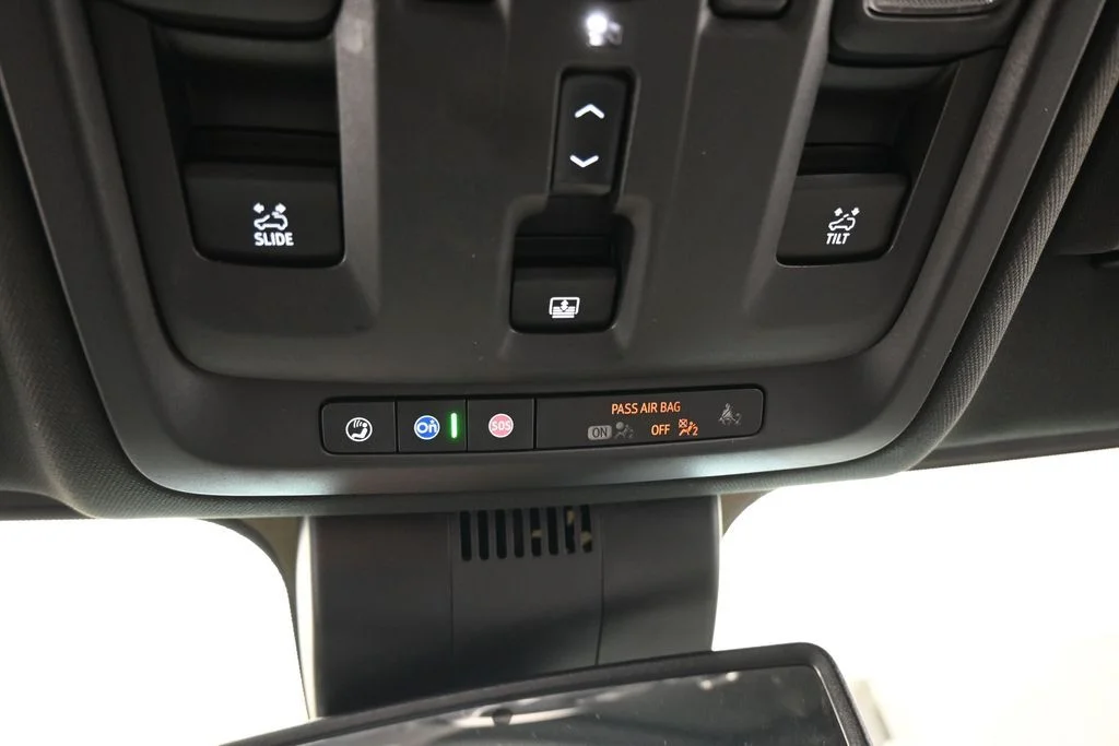 Used 2024 Sterling Metallic GMC Denali image 38