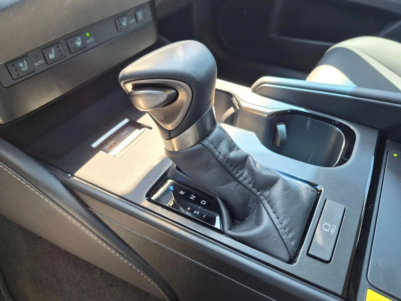 Certified Used 2025 Eminent White Pearl Lexus ES 350 image 13