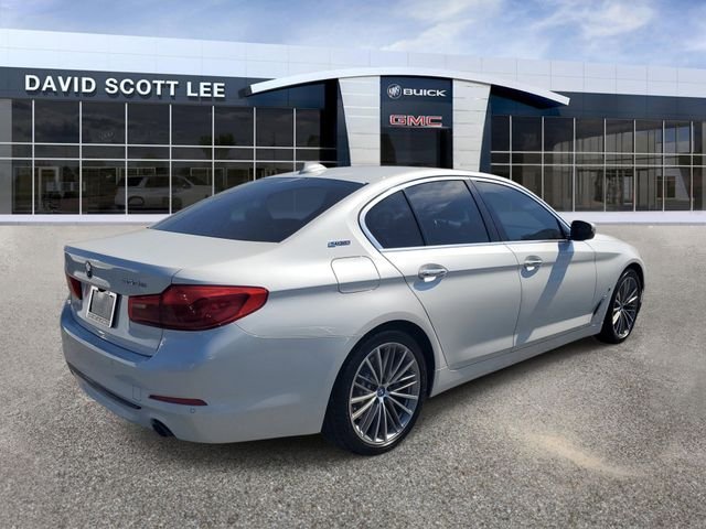 Used 2018 White BMW 530e iPerformance image 4