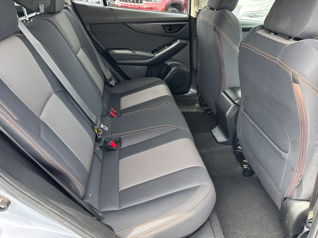 Used 2018 Silver Subaru 2.0i Premium image 17
