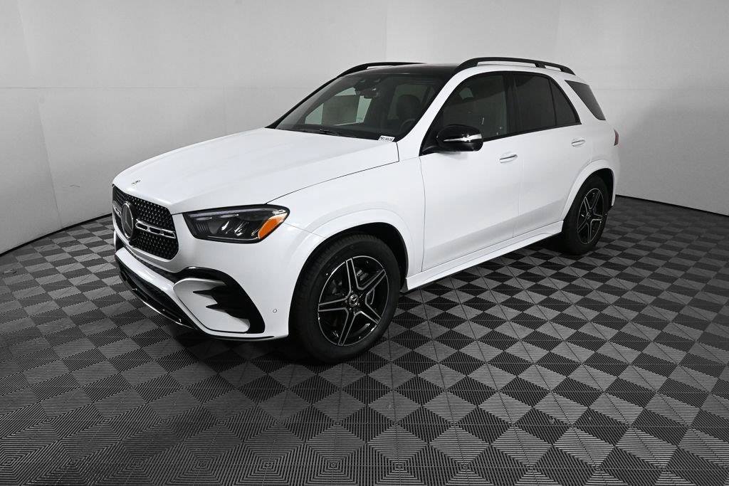 New 2026 MANUFAKTUR Moonlight White Metallic Mercedes-Benz GLE 350 image 40