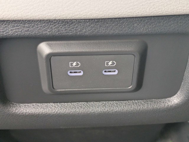 New 2027 RADIANT WHITE INFINITI Luxe AWD image 15