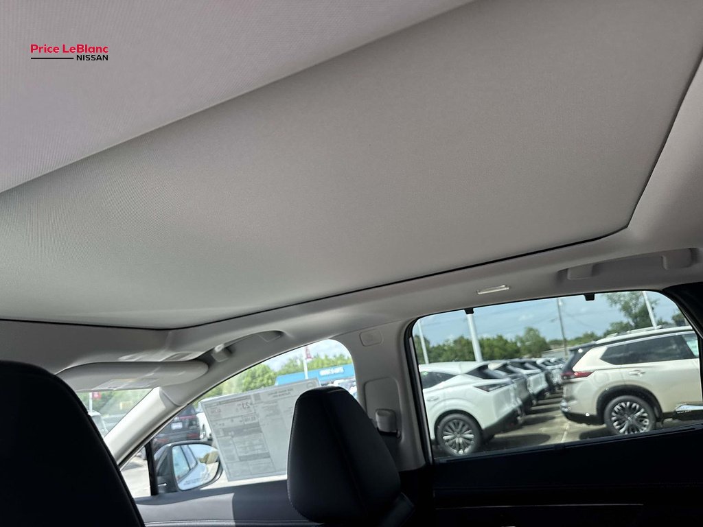New 2026 Everest White Pearl TriCoat Nissan SL image 9