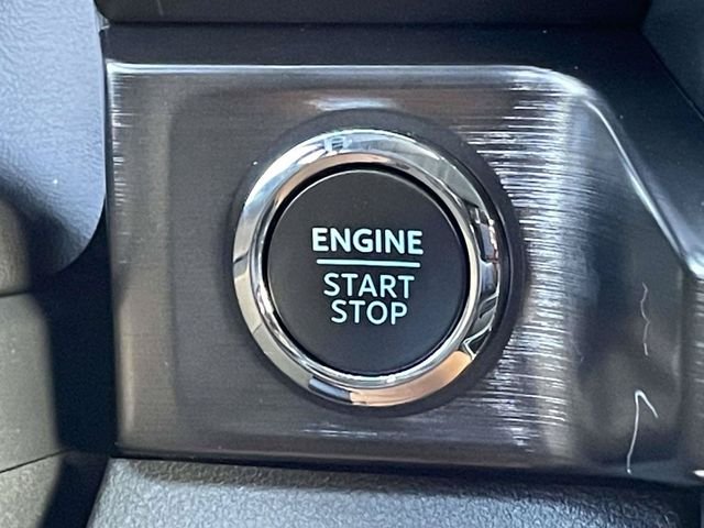 New 2026 Avalanche Ford Lariat image 13