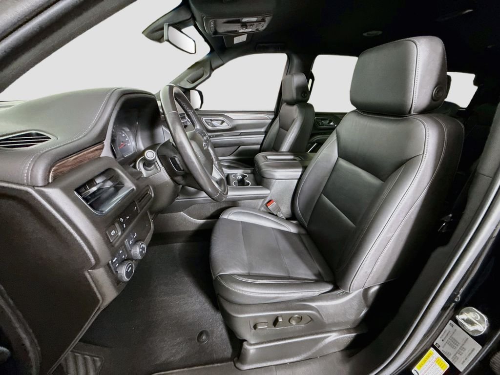 Used 2021 Black Chevrolet Z71 image 20