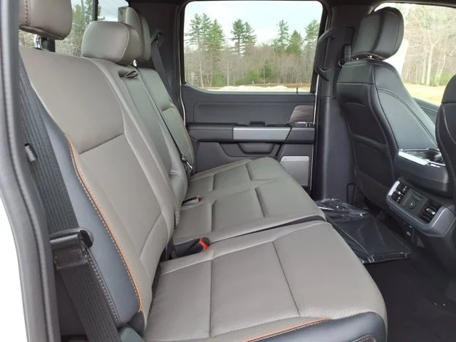 New 2026 Star White Metallic Tri-Coat Ford Lariat image 34