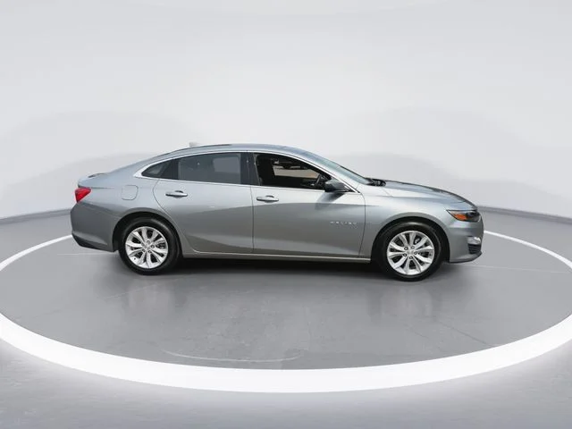 Used 2025 Gray Chevrolet LT image 9