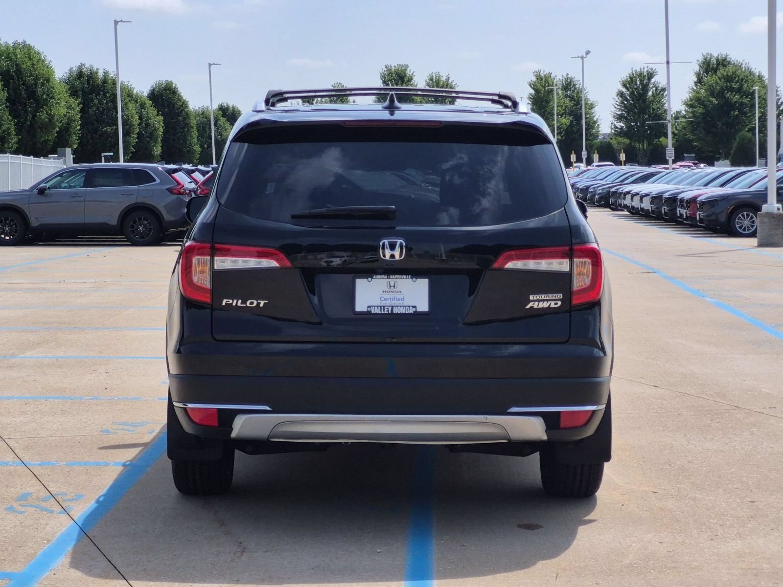 Certified Used 2022 Crystal Black Pearl Honda Touring 7-Passenger image 7
