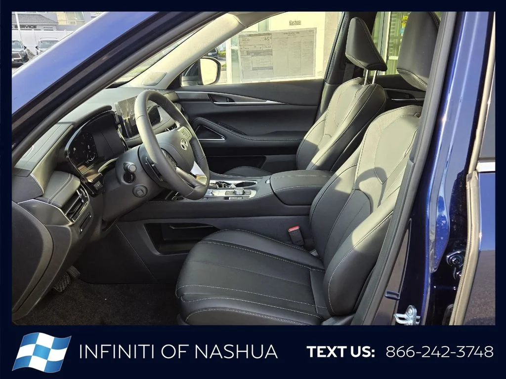 New 2027 GRAND BLUE INFINITI Luxe AWD image 3
