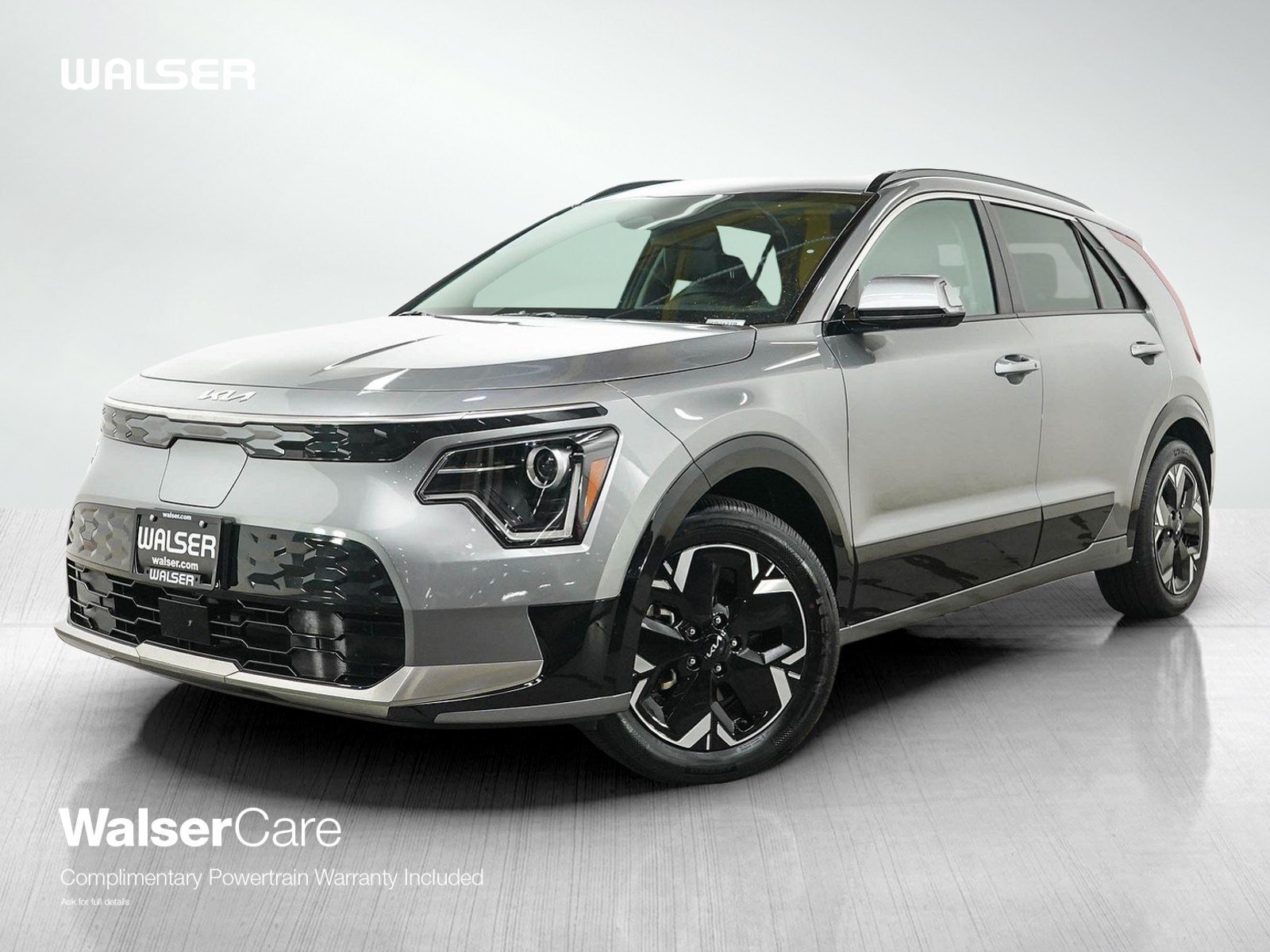 Used 2024 Steel Gray Kia Wind image 1