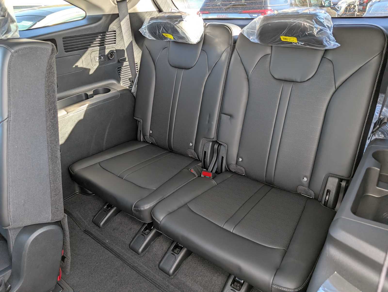2026 Kia Sorento S - Photo 17