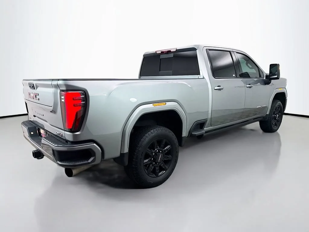Used 2024 Sterling Metallic GMC AT4 image 9