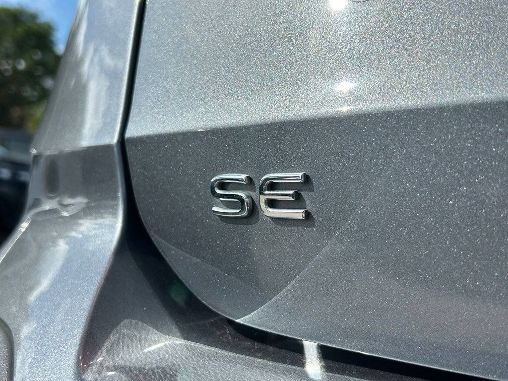 Certified Used 2022 Gray Volkswagen 1.5T SE image 45