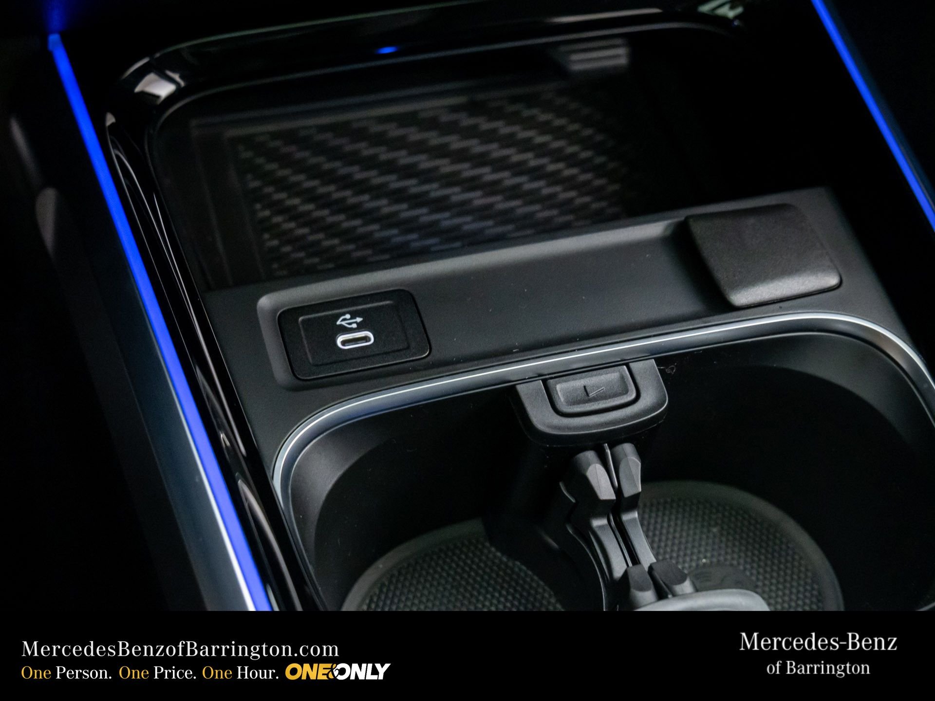 New 2026 Night Black Mercedes-Benz GLB 35 AMG® image 25