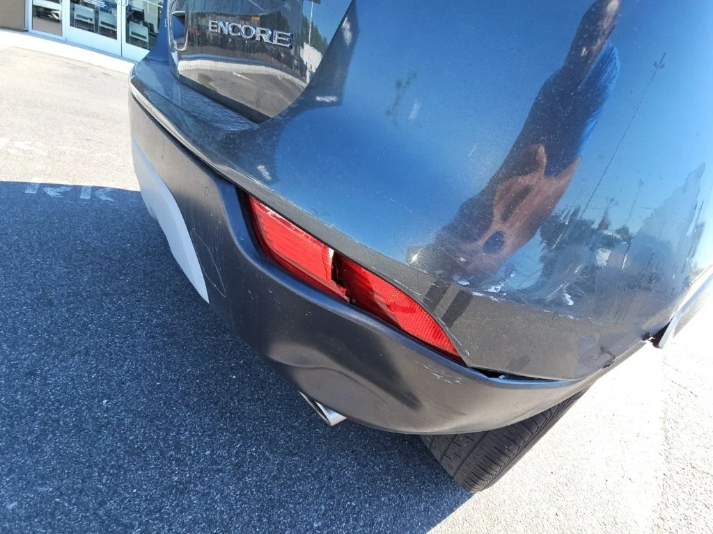 Used 2018 Gray Buick Preferred image 9