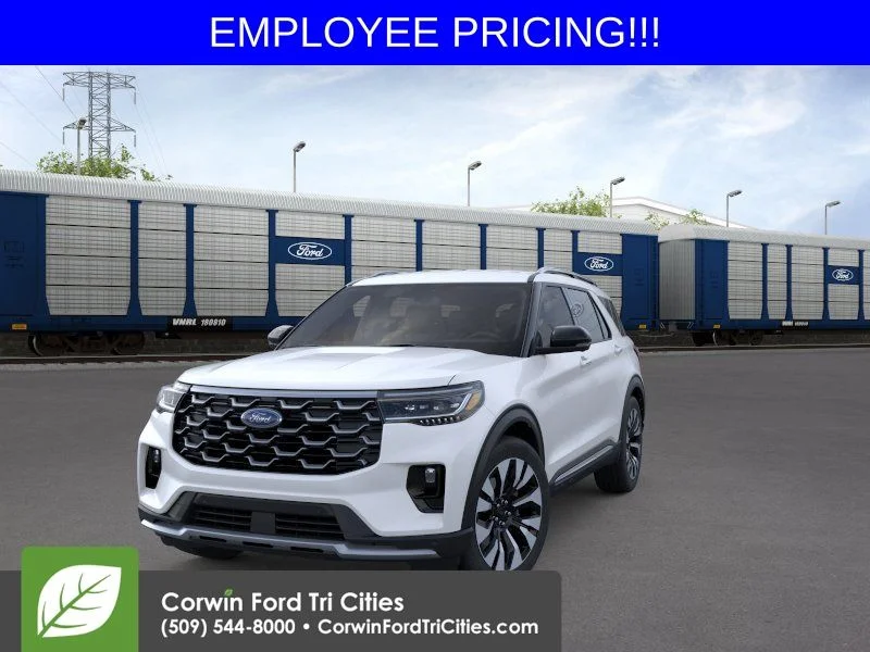 New 2026 Star White Metallic Tri-Coat Ford Platinum image 2