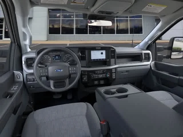 New 2026 Oxford White Ford F-350® XL image 31