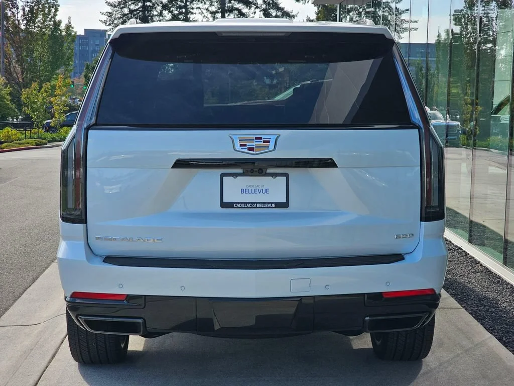New 2026 Vibrant White Tricoat Cadillac Platinum Sport image 4