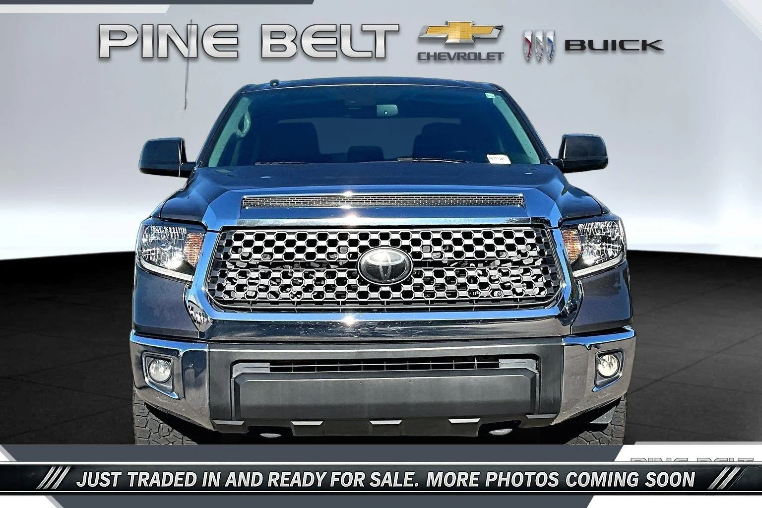 Used 2018 Magnetic Gray Metallic Toyota SR5 image 3