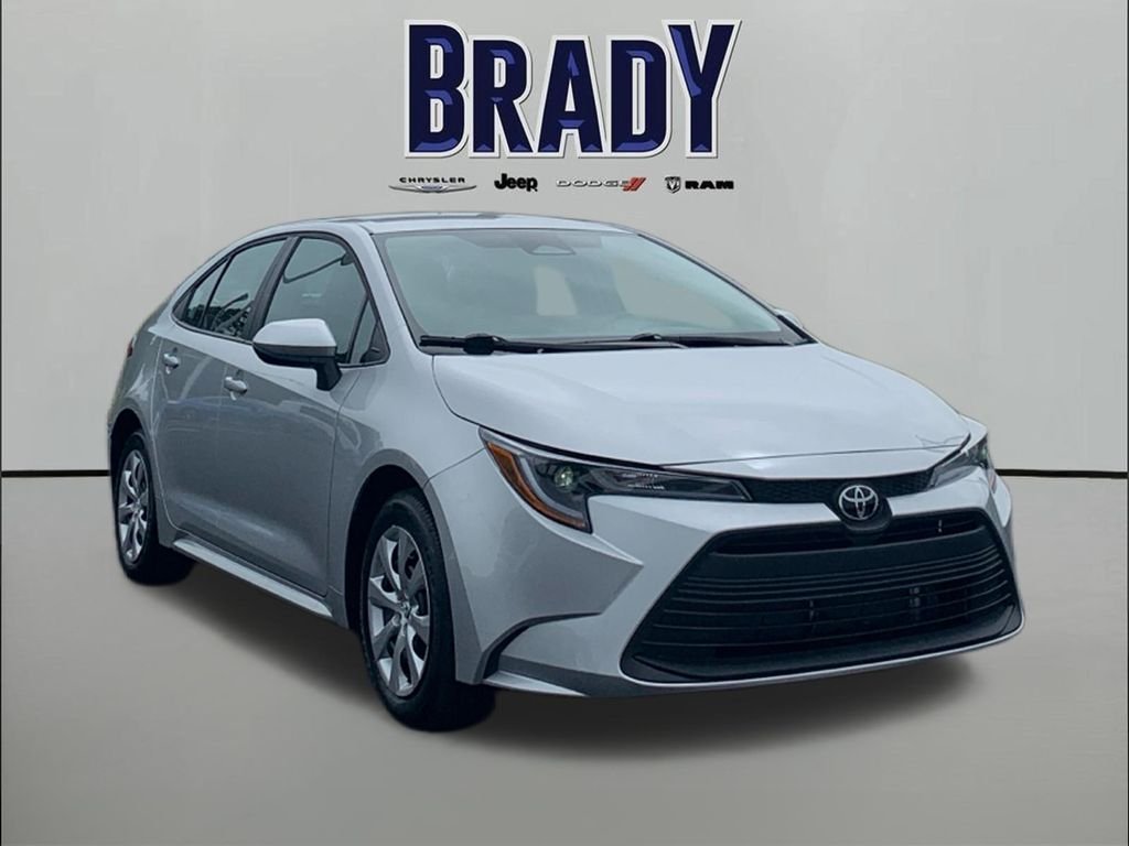 2026 Toyota Corolla LE CVT's photo
