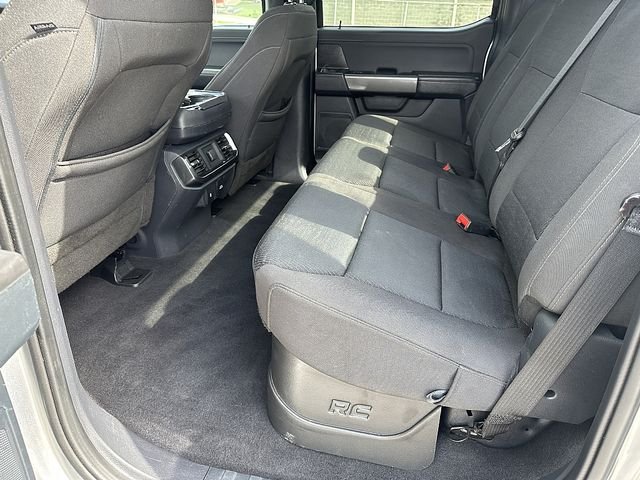 Used 2023 Silver Ford XLT image 17