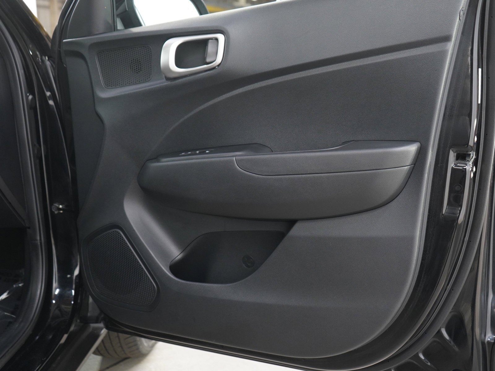 2023 Hyundai Venue SEL - Photo 9