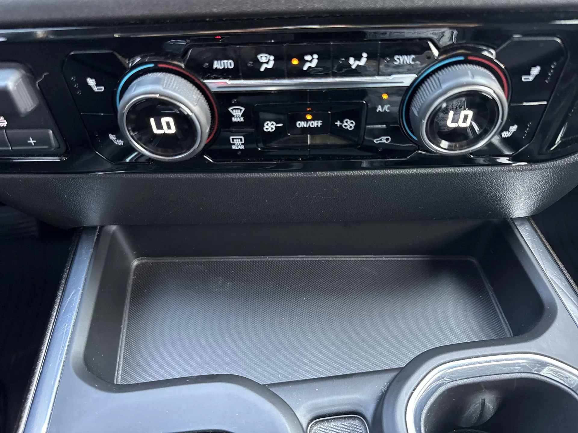 2023 Chevrolet Silverado 1500 RST - Photo 18