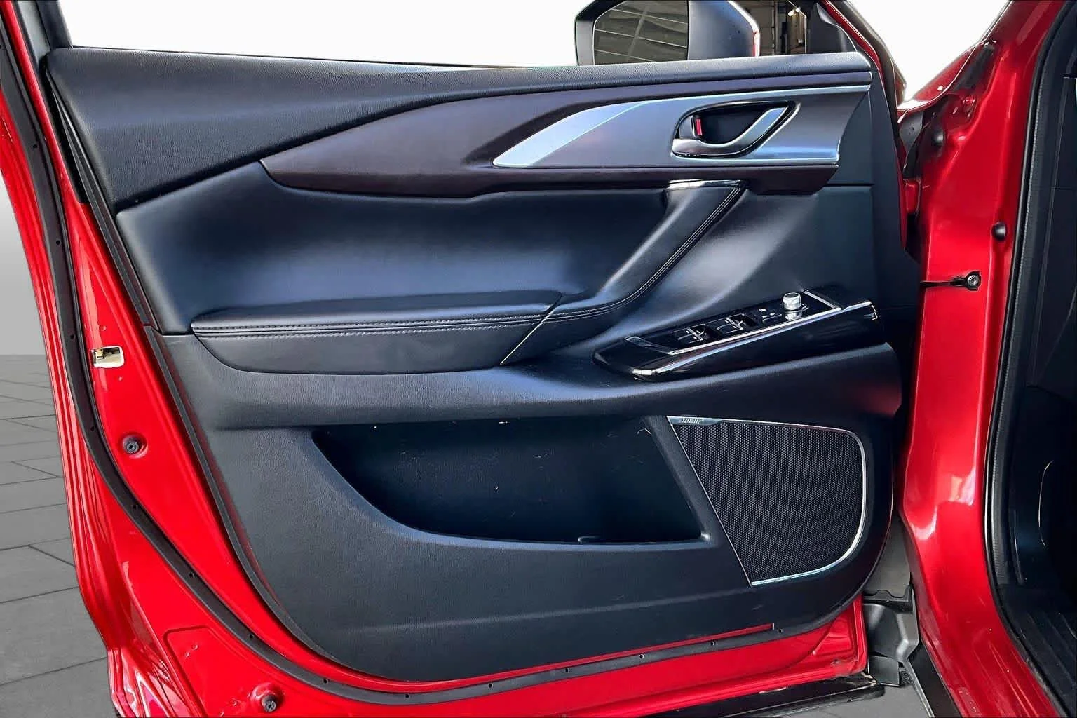 Used 2018 Soul Red Crystal Metallic Mazda Grand Touring image 22