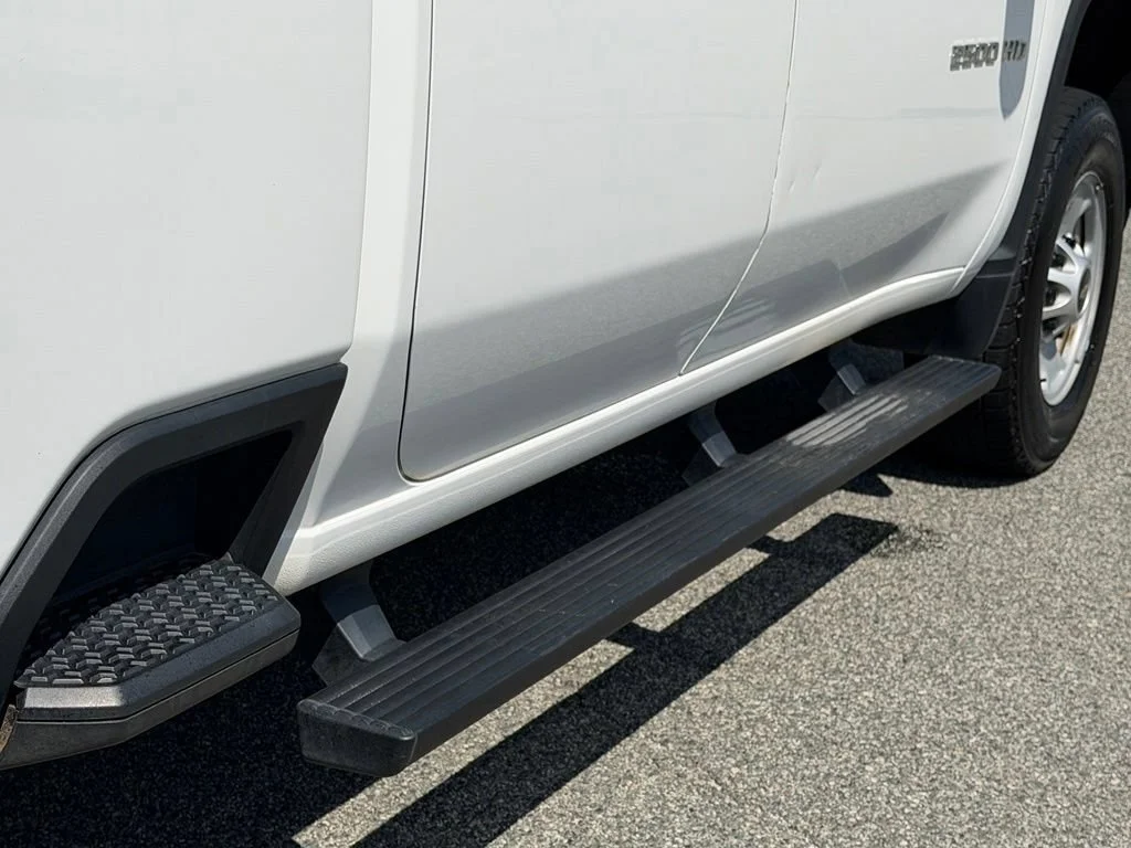 Used 2022 SUMMIT WHITE Chevrolet Work Truck image 33