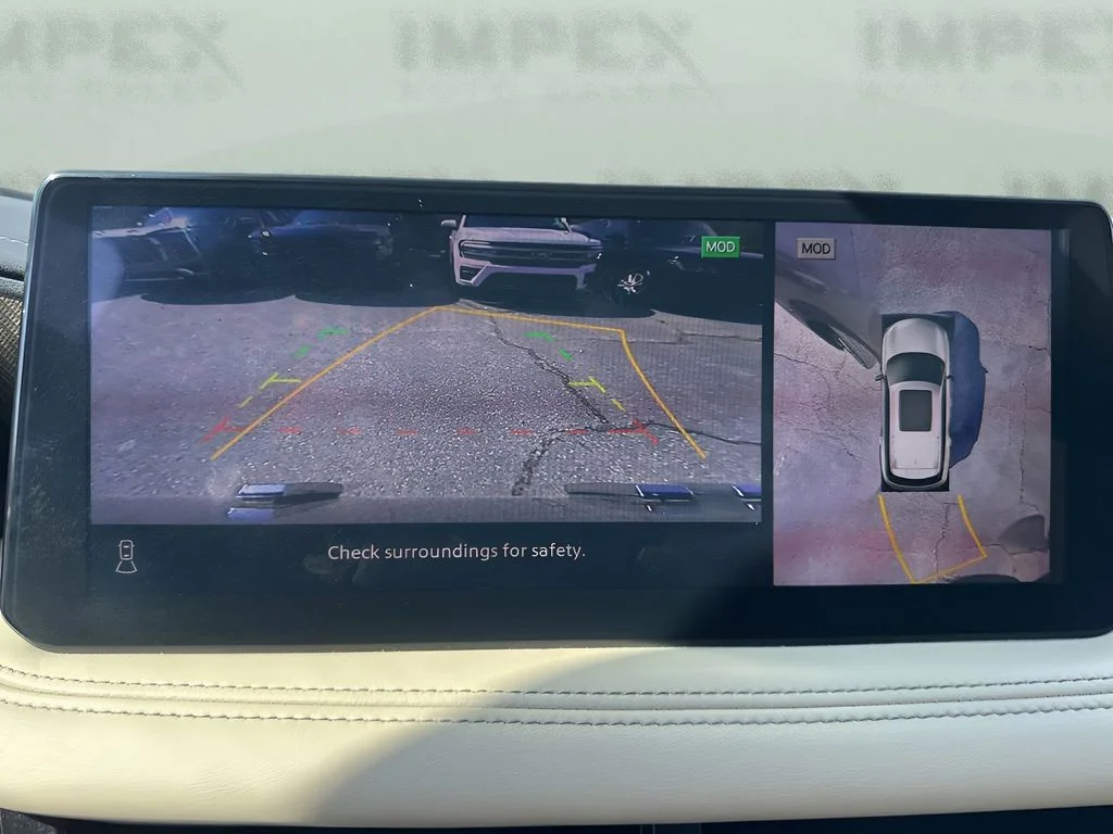 Used 2023 Gray INFINITI LUXE image 18